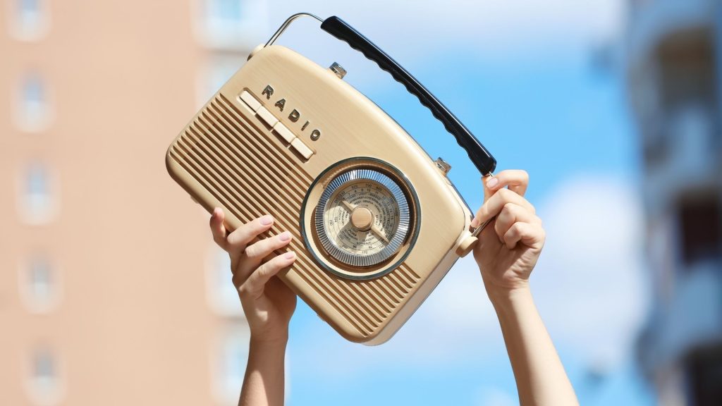 सपने में रेडियो देखना मतलब क्या है ? Sapne mein FM Radio Dekhna